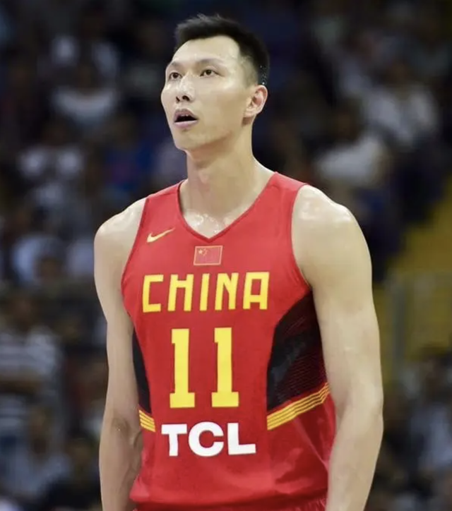 易建聯(lián)最新情況，籃球巨星的新征程
