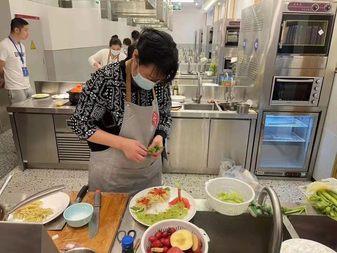 義烏燒飯阿姨最新招聘——打造專業(yè)團(tuán)隊(duì)，共享美食盛宴